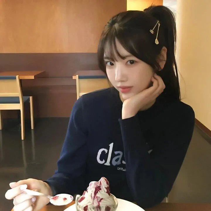 暗红